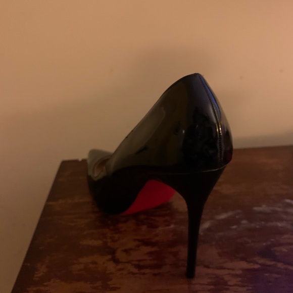 Shoes - Picture 2 of 4